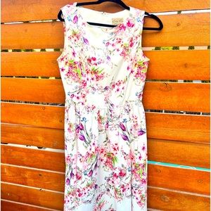 Floral summer party dress. In excellent condition. 10.